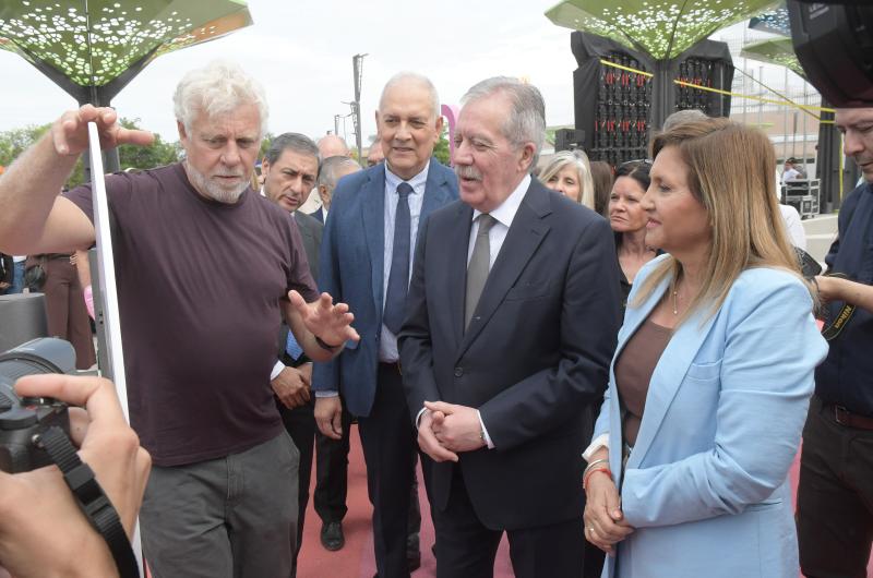 En un contexto econoacutemico nacional recesivo y marcado por la caiacuteda de ingresos el gobernador destacoacute el plan de obras 2027