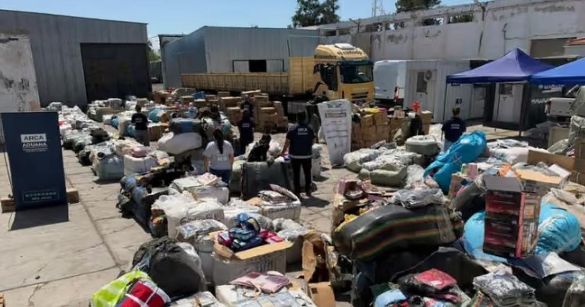 Secuestran cargamento ilegal valuado 800000000 que viajaba oculto en encomiendas