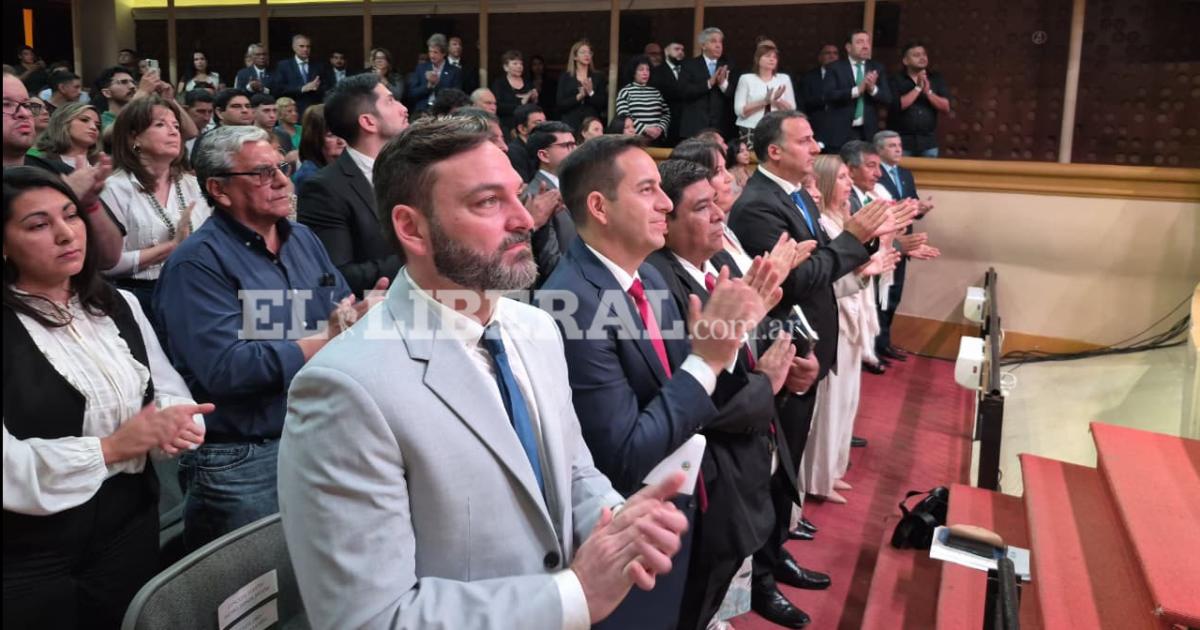 La ceremonia se lleva a cabo en la mañana de este sÃbado (Foto El Liberal)