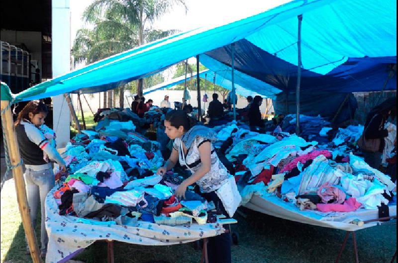 Preocupa la proliferación de ferias de ropa usada y mueblerías a cielo ...