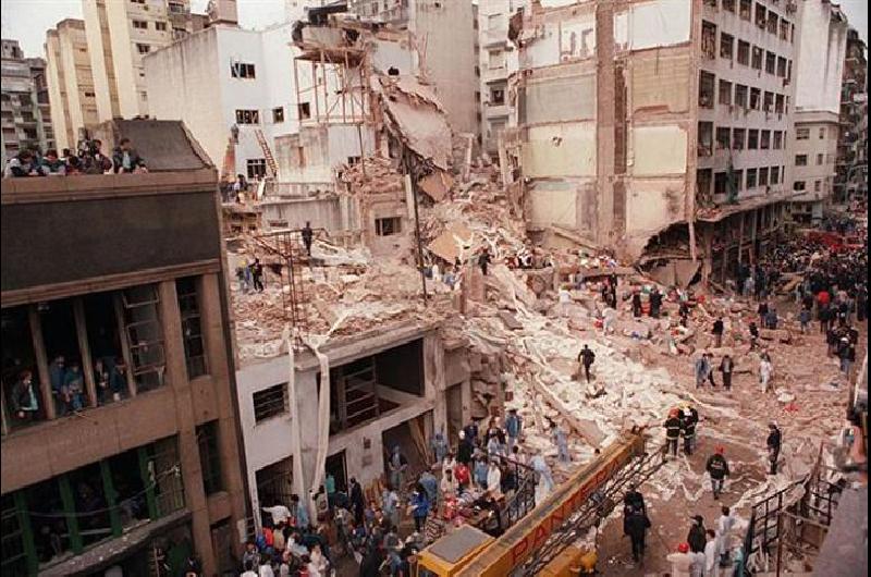 Se conmemoran 24 años del atentado contra la Embajada de Israel - Hoy ...