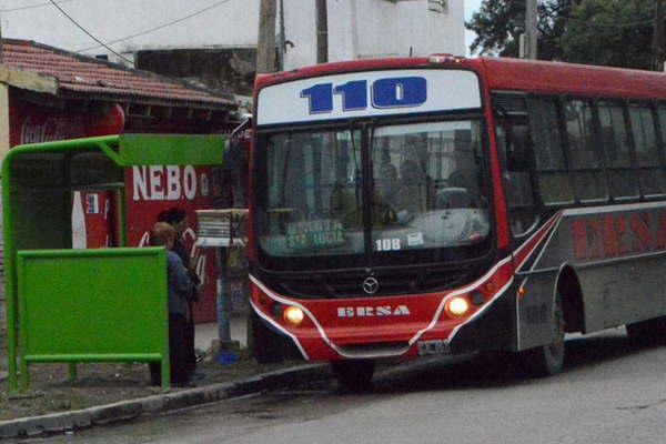La Municipalidad instaló 135 nuevos refugios en paradas de colectivos ...