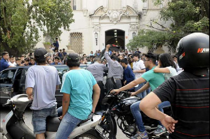 Conmoción en La Banda por la muerte de un adolescente, reconocido ...