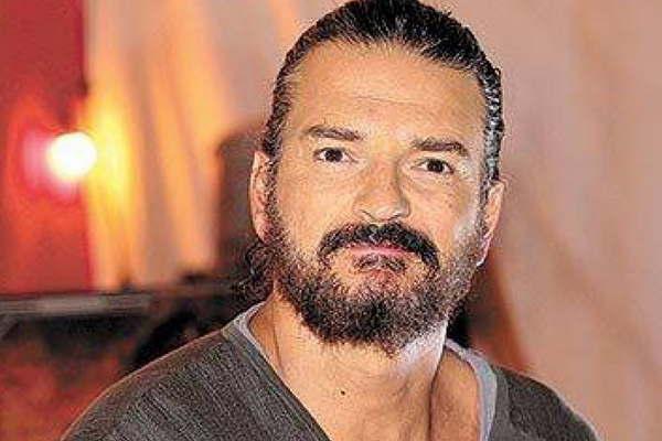 Ricardo Arjona se confesó: "Hoy me divierto menos, pero las cosas resultan regularmente mejor" - Ricardo Arjona promociona una inminente nueva gira, esta vez por Europa, y rememora sus días previos al