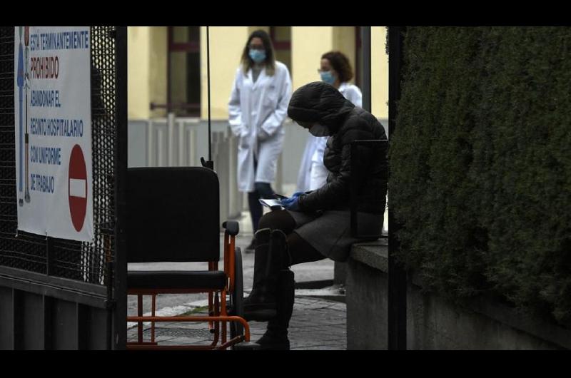 La cifra diaria de muertos por coronavirus en España baja hasta 517 ...