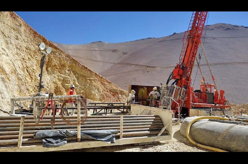 Minera canadiense prevé invertir U$S 3.000 M. en yacimiento de cobre de ...