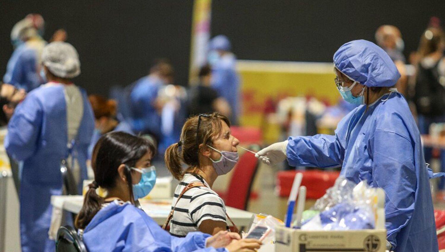 Reportan 4.482 contagios de coronavirus en el país, un 27% menos que la ...