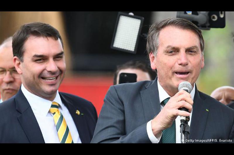 El hijo de Jair Bolsonaro despejó dudas sobre el retorno de su padre a ...