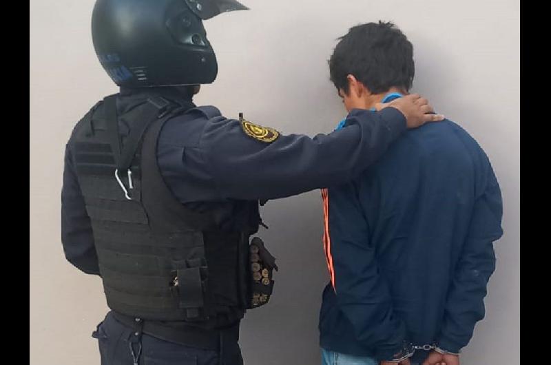 Un joven de 20 años fue detenido tras amenazar con un cuchillo a un ...