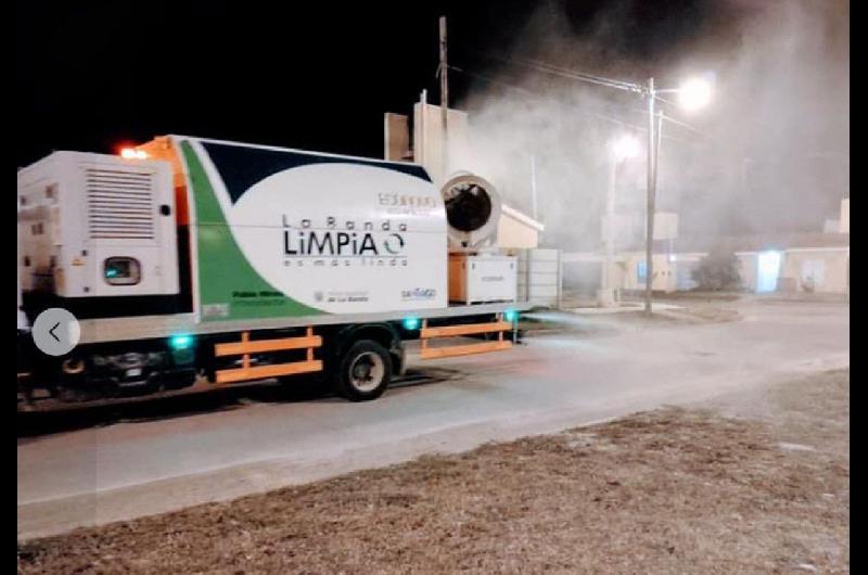 Refuerzan la fumigación semanal en diferentes barrios de la ciudad ...