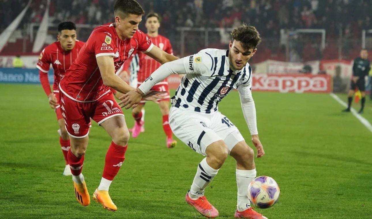 Talleres lo ganó en el final y postergó el festejo de River - El elenco ...