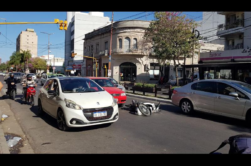 Una mujer resultó herida tras un accidente en pleno Centro - Un ...