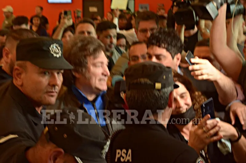 Javier Milei y Myriam Bregman llegaron a Santiago del Estero - Los ...