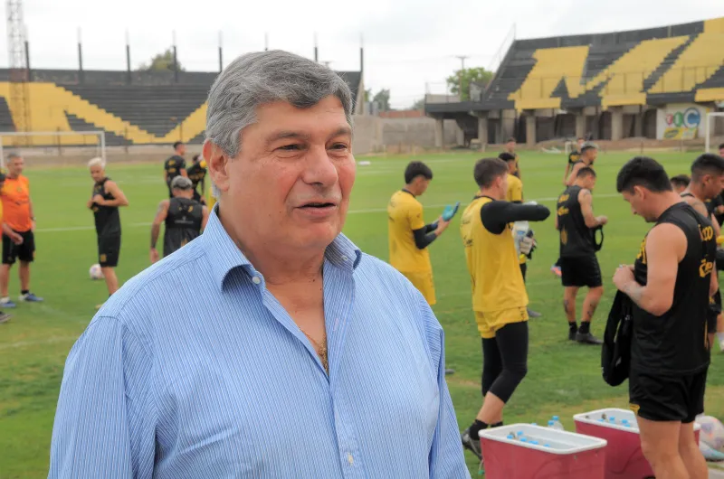 Guillermo Raed, entusiasmado con pelear el ascenso a la Liga ...