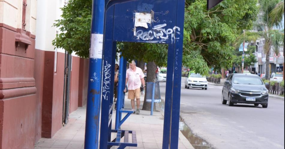 No hay acuerdo y el paro de colectivos seguirá este sábado - Desde la ...