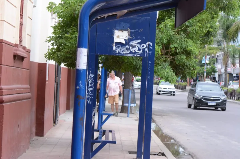 No hay acuerdo y el paro de colectivos seguirá este sábado - Desde la ...