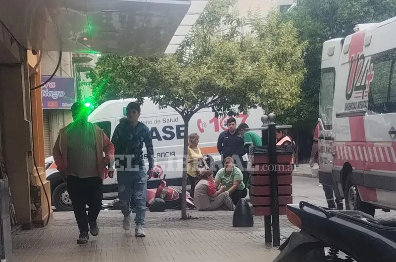Tres mujeres sufrieron heridas tras el choque de dos motos en pleno ...