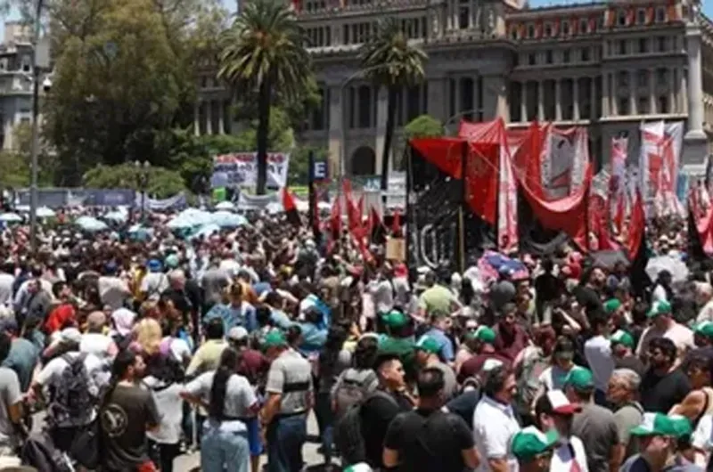 Analizan descontar el día a los empleados públicos que se sumen al paro ...