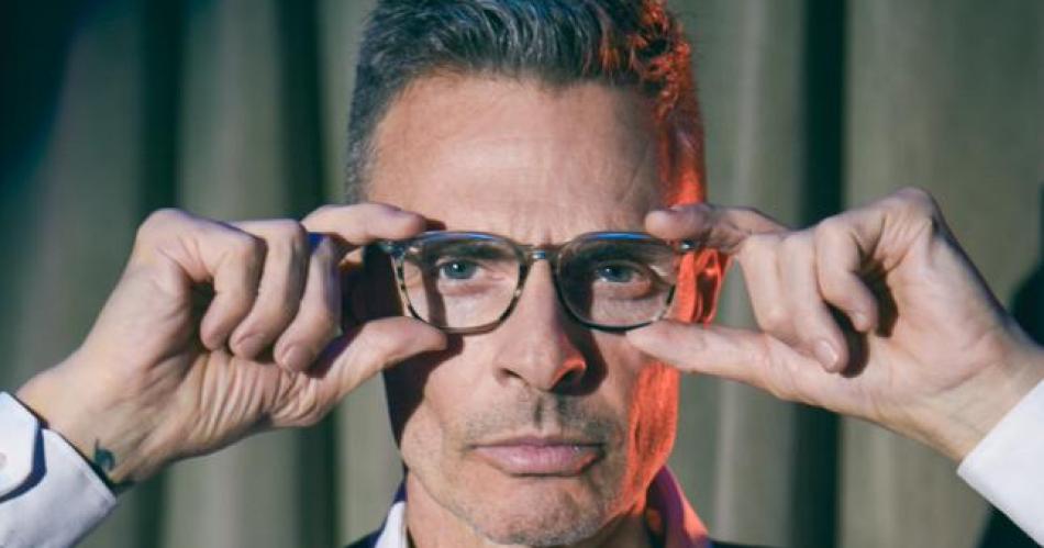 Leo Travaglio revela los secretos de la puesta en escena de "Fiesta