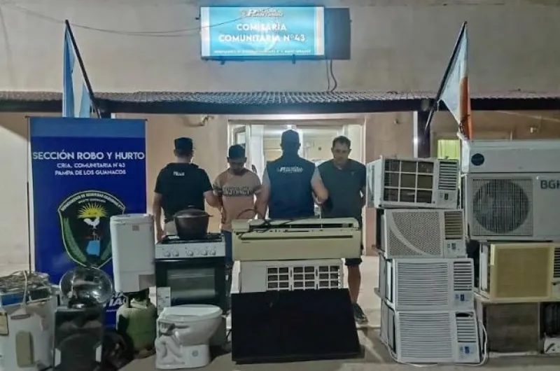 Recuperan elementos robados en dos casas céntricas de Santa Rosa - Image 2