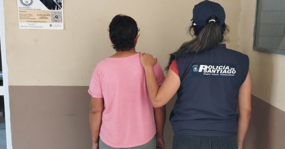 Detienen a dos mujeres por robar una tarjeta y hacer préstamos en La ...