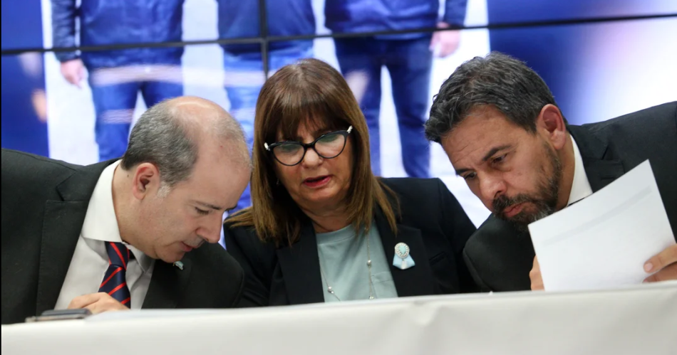 Bullrich anunció que aplicará el protocolo antipiquetes en la Marcha ...