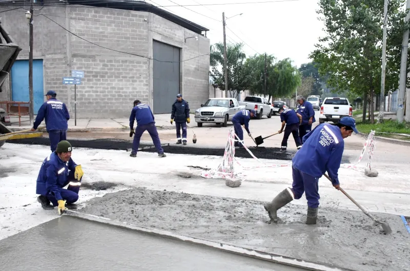 Obras Públicas de la Municipalidad ejecuta su programa de bacheo en el ...