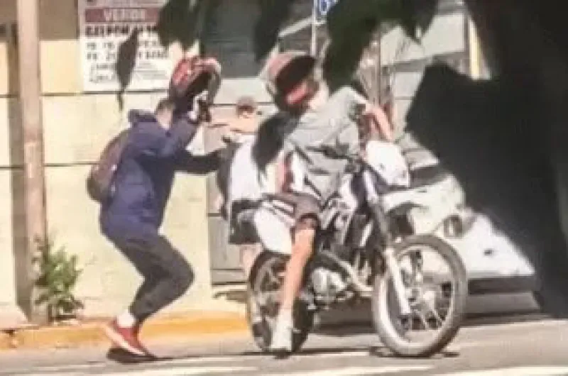 Motochorros balearon a un joven porque se resistió al robo de su moto ...