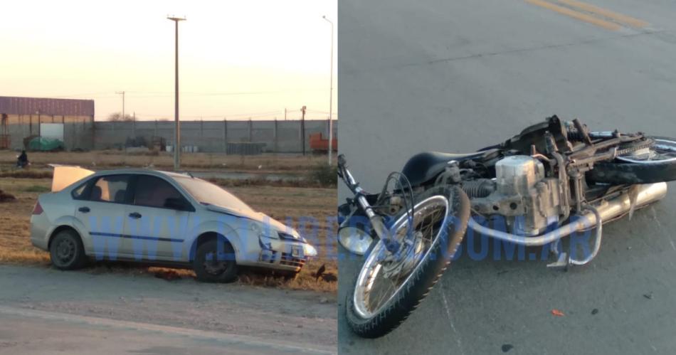 Fuerte choque entre moto y auto dejó un hombre herido - Un motociclista ...
