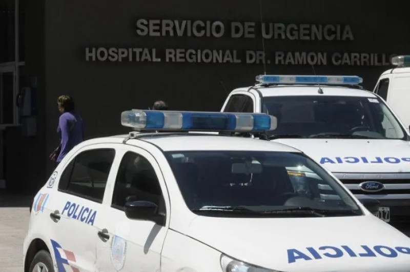 Una mujer fue embestida por un auto cuando intentaba cruzar la calle ...