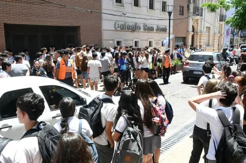 Una protesta en el San José donde todos perdieron - La concentración de ...
