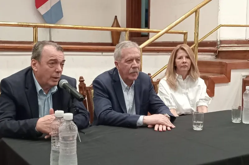 El gobierno anunció el pago de un bono de $50.000 para titulares de ...