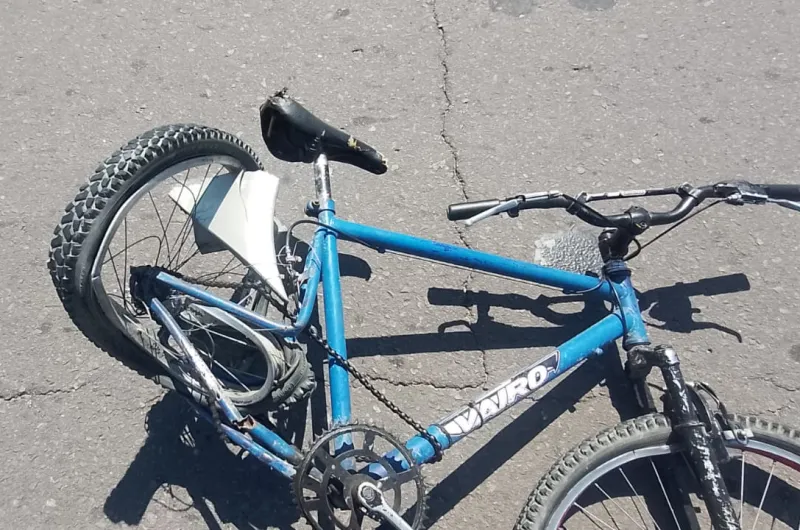 Automovilista chocó a un ciclista, se dio a la fuga pero fue capturado ...