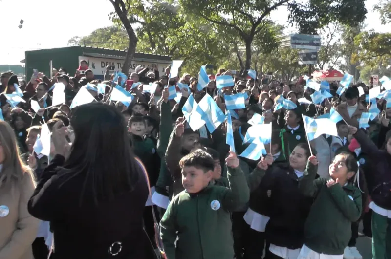 Alumnos de 4º grado realizaron la Promesa de Lealtad a la Bandera ...