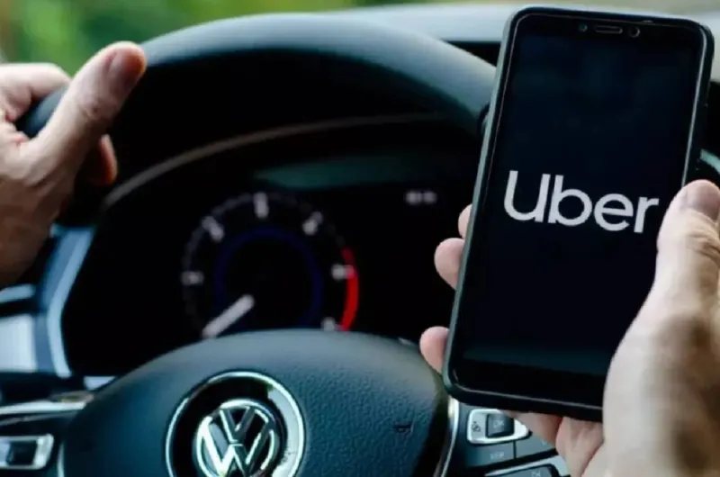 Falsos pasajeros asaltaron a chofer de un UBER: le robaron $150.000 ...