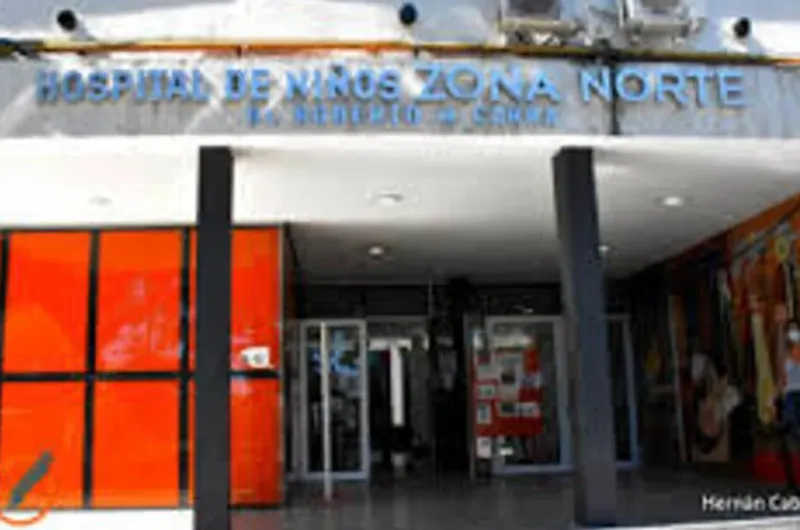 Hirieron a una adolescente con una bala perdida mientras jugaba en su ...