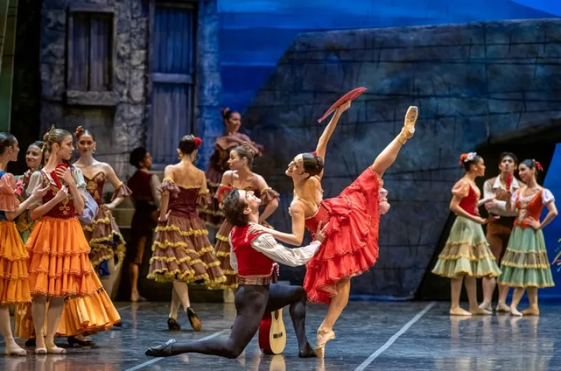 Don Quijote volvió al Teatro Colón y así fue - Por Gisela Colombo.