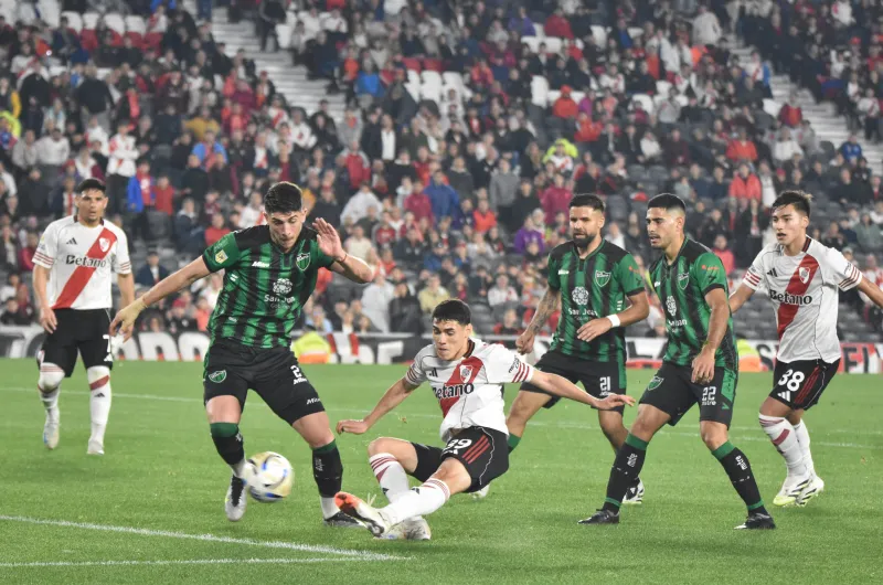 A River le alcanzó con una ráfaga para vencer a San Martín de San Juan ...