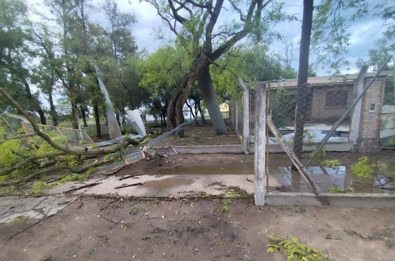 Una fuerte tormenta azotó nuevamente la zona rural de Los Juríes - En ...