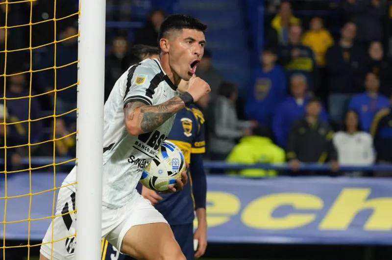 Piden arresto de exfutbolista José Florentín por graves acusaciones de abuso sexual