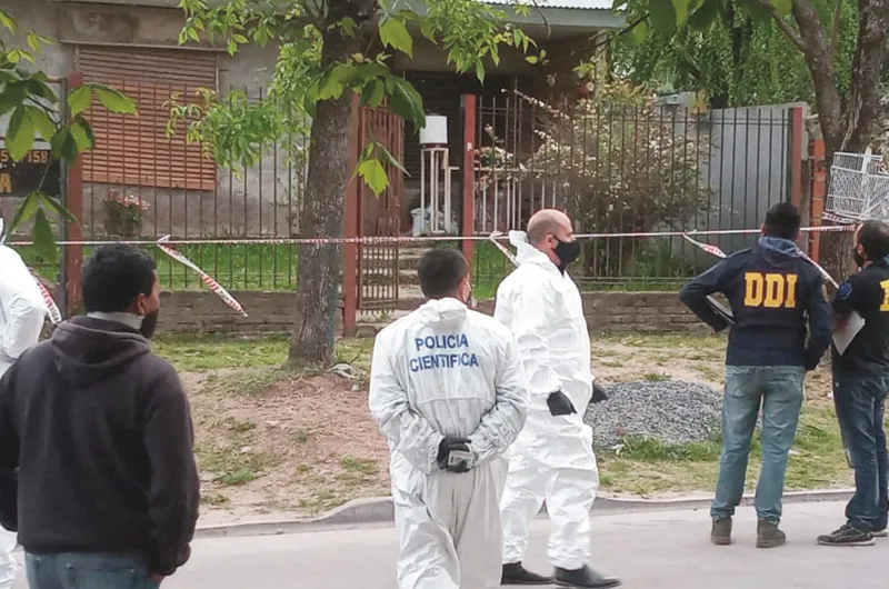 Asesinaron a un hombre a golpes y el cadáver fue hallado dentro de una ...