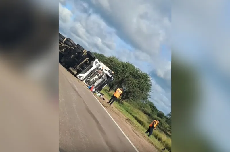Vuelco de un camión en la Ruta 34 generó demoras entre Pinto y Malbrán ...