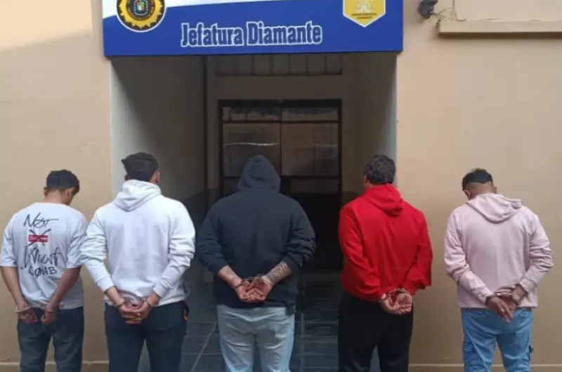 Detuvieron a un exjugador de Colón acusado de asesinar a cuchilladas a un hombre