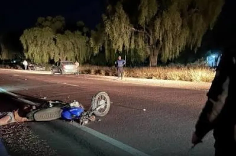 Violento accidente en la Ruta 9: una motociclista resultó herida tras chocar con una camioneta