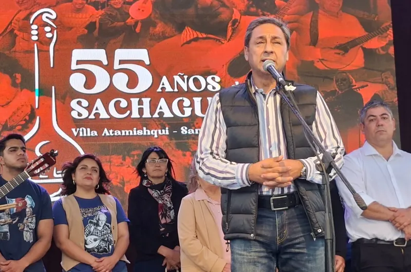 Silva Neder: "Las sachaguitarras integran las raíces más profundas y auténticas de nuestra indetidad ancestral"