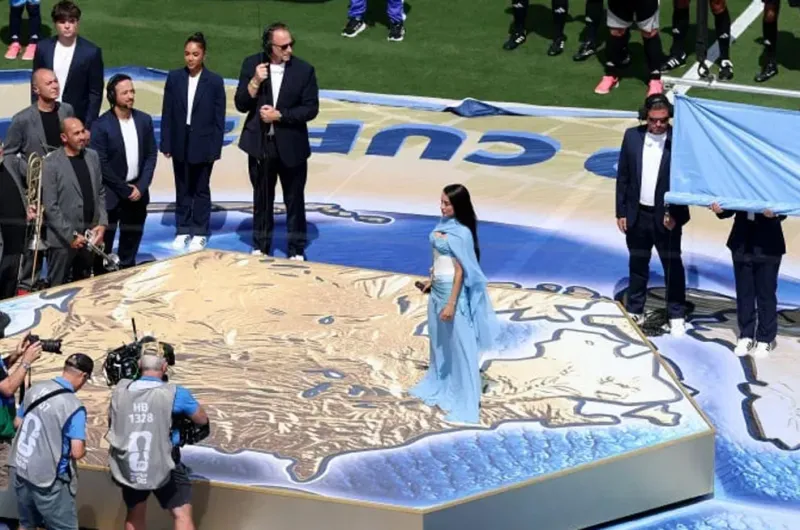 VIDEO: Con la voz de María Becerra, así sonó el Himno Nacional en el Metlife