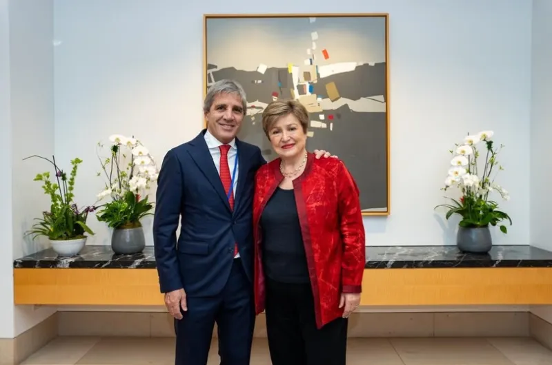 Tras el déficit en junio, el Gobierno incumplió la meta fiscal con el FMI en el primer semestre