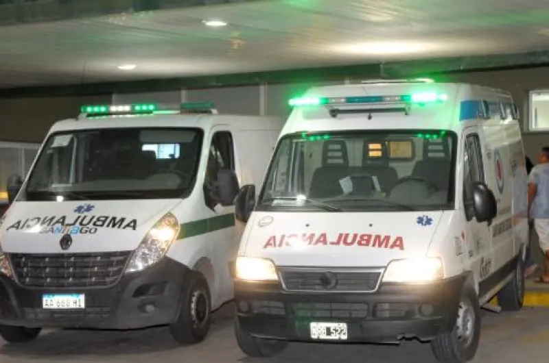 Motociclista resultó gravemente herido tras chocar con una patrulla de la Policía