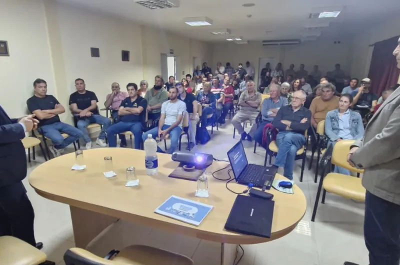 Autoridades presentan la oferta de créditos del CFI en el sur santiagueño