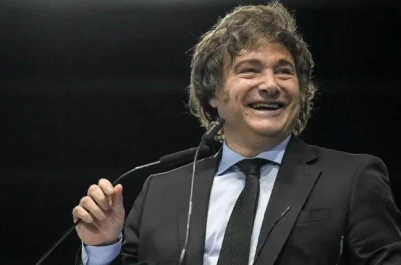 Javier Milei elogió a la Selección argentina tras su regreso al país